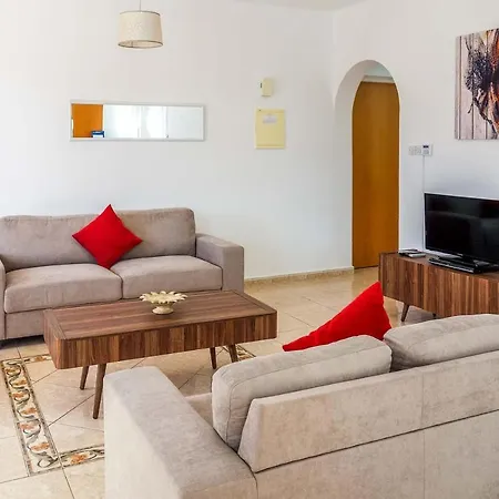 Villa Queens Paradise 6 Peyia