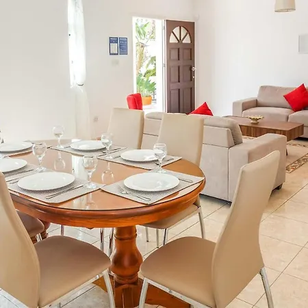 Villa Queens Paradise 6 Peyia