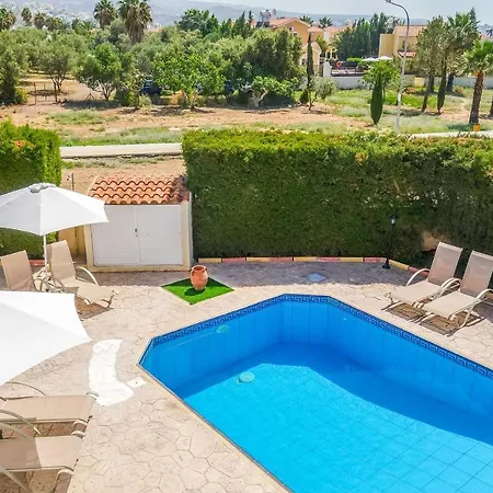 Villa Queens Paradise 6 *